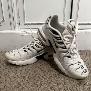 Youth Nike Airmax plus